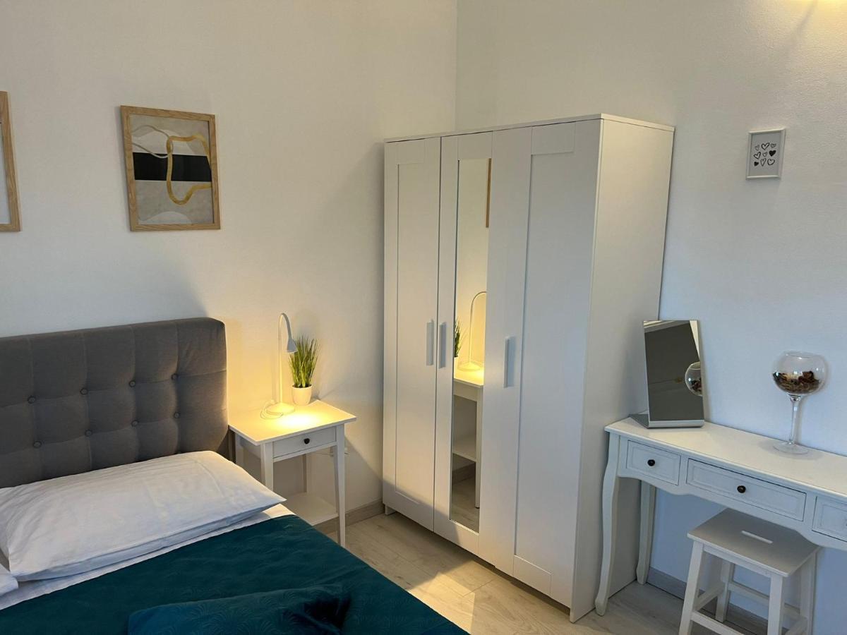 Apartments And Rooms Lorena 236 Rovinj Ngoại thất bức ảnh