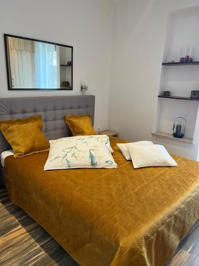 Apartments And Rooms Lorena 236 Rovinj Ngoại thất bức ảnh