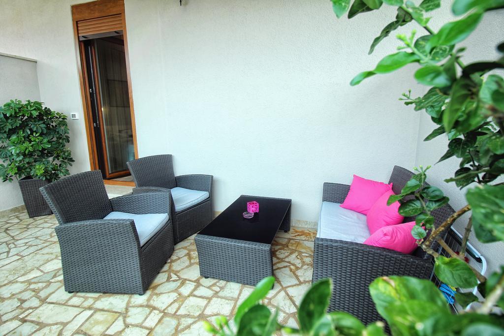 Apartments And Rooms Lorena 236 Rovinj Ngoại thất bức ảnh