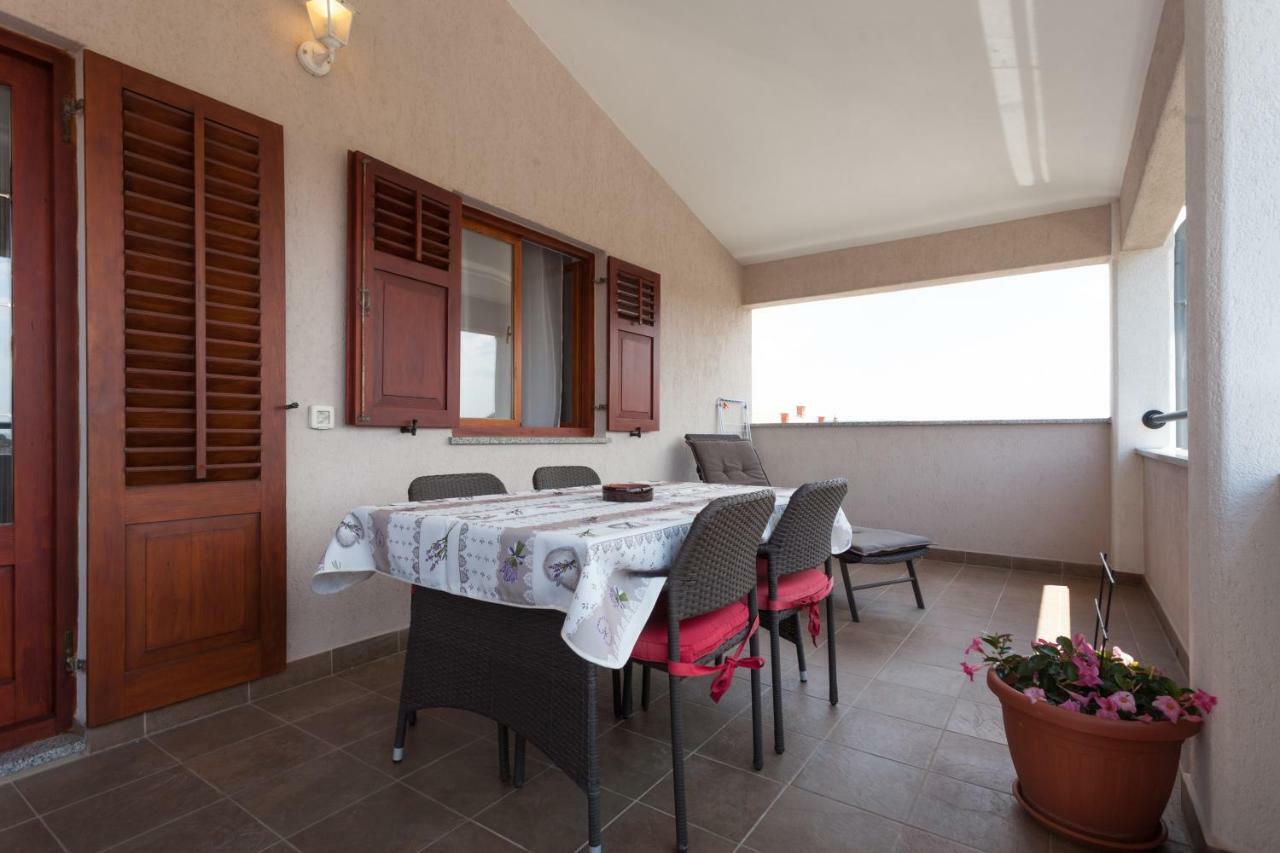 Apartments And Rooms Lorena 236 Rovinj Ngoại thất bức ảnh
